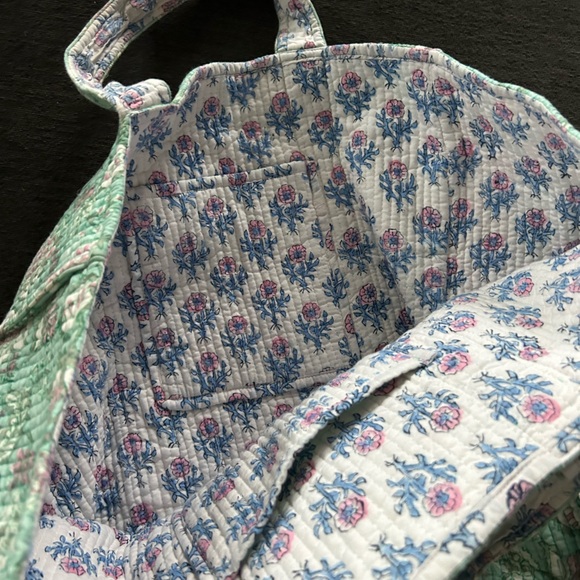 Erin Made Reversible Tote Bag - Picture 4 of 5